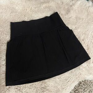 Athleta Salutation Stash Skirt